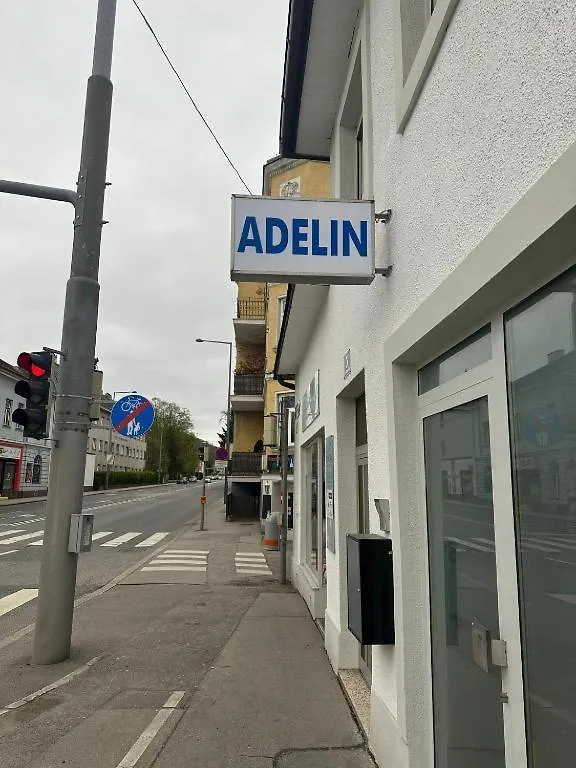 Adelin Vienna Hostel